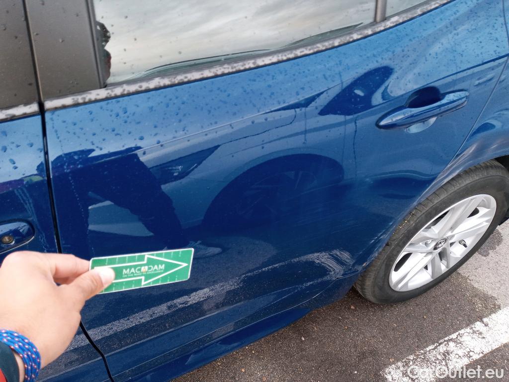  Toyota  Corolla TOYOTA  / 2019 / 5P / berlina con portón 1.8 125H ACTIVE E-CVT #16