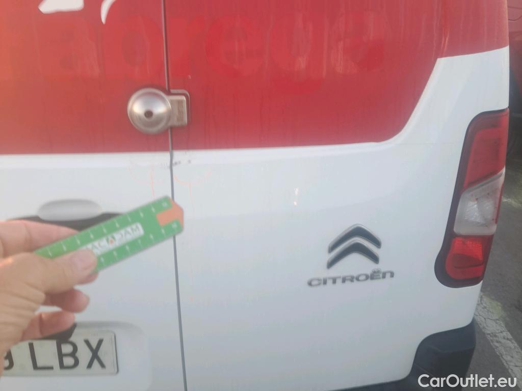  Citroen  Berlingo CITROEN  / 2018 / 3P / furgón derivado de turismo Talla M BlueHDi 100 CONTROL #8