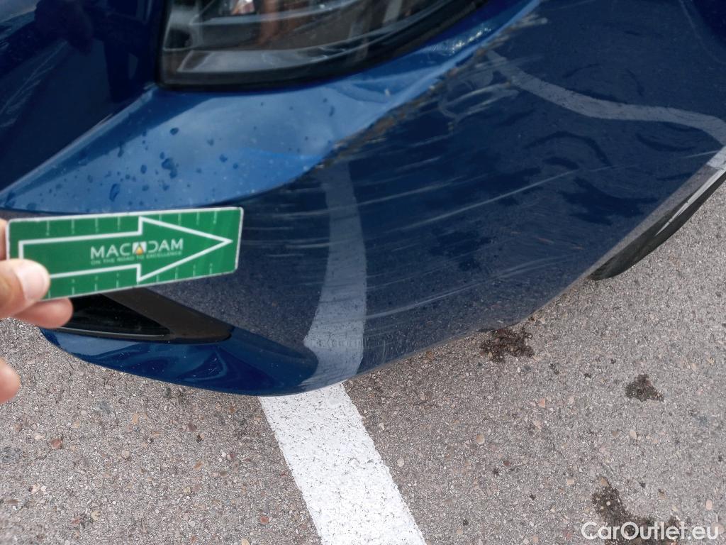  Toyota  Corolla TOYOTA  / 2019 / 5P / berlina con portón 1.8 125H ACTIVE E-CVT #35