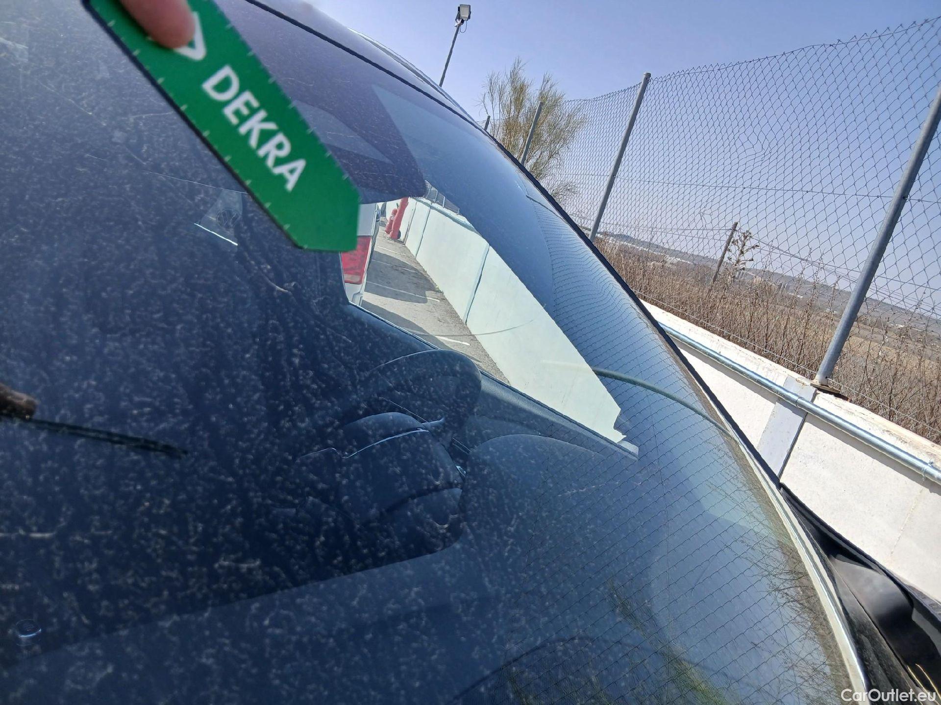  Volvo  XC90 VOLVO  / 2019 / 5P / todoterreno 2.0 T8 AWD Core Recharge Auto #6