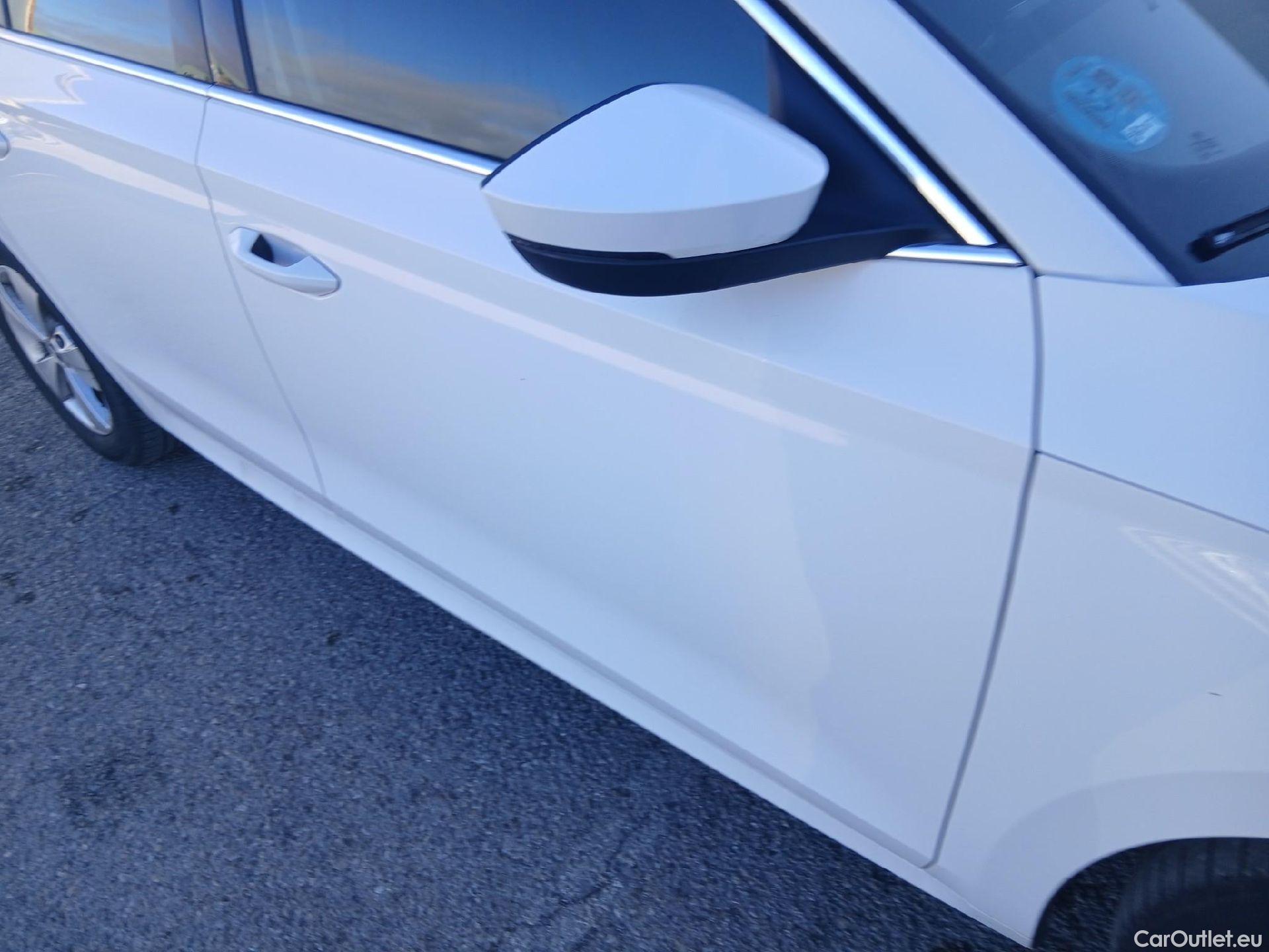  Skoda  Octavia SKODA  / 2020 / 5P / berlina con portón 2.0 TDI 110kW (150CV) Manual Ambition #15