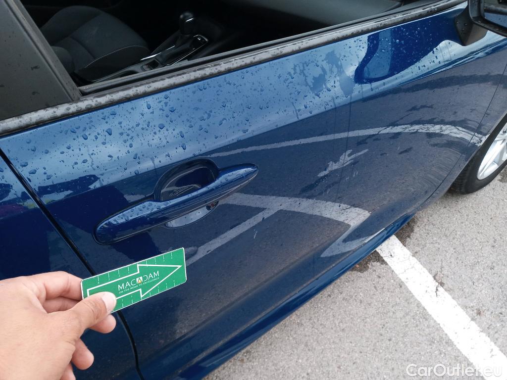  Toyota  Corolla TOYOTA  / 2019 / 5P / berlina con portón 1.8 125H ACTIVE E-CVT #41