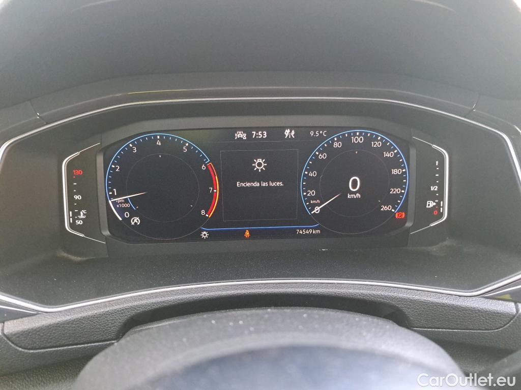  Volkswagen  T-ROC VOLKSWAGEN  / 2017 / 5P / todoterreno Sport 1.5 TSI 110kW (150CV) #19