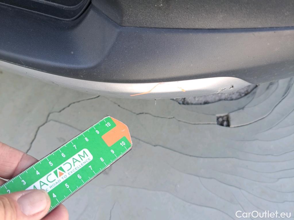  Toyota  RAV4 TOYOTA  / 2018 / 5P / todoterreno 2.5l 220H Luxury 4WD #28