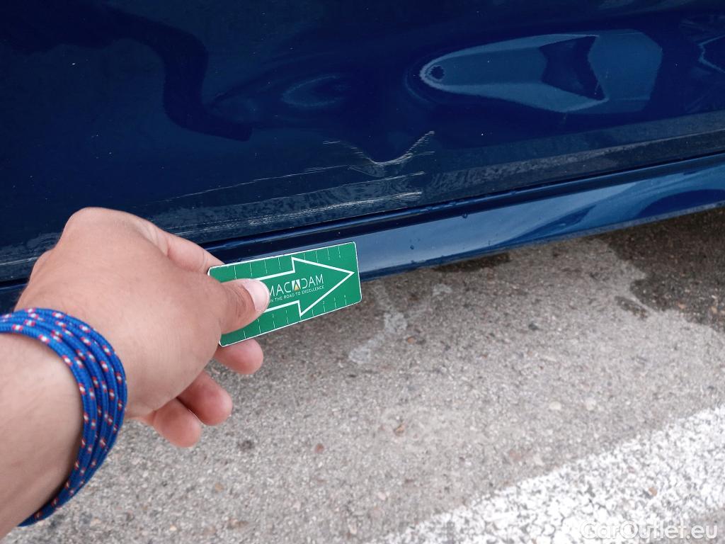  Toyota  Corolla TOYOTA  / 2019 / 5P / berlina con portón 1.8 125H ACTIVE E-CVT #29