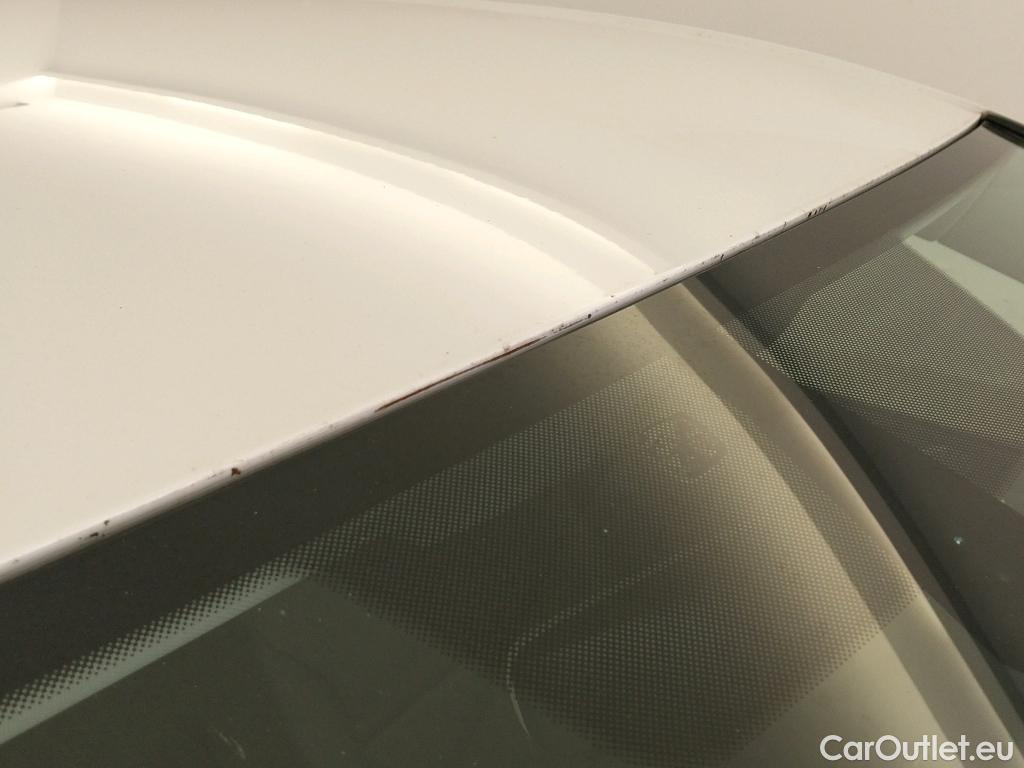  Volkswagen  Golf  VOLKSWAGEN / 2016 / 5P / berlina con portón Advance 1.6 TDI 85kW (115CV) #1