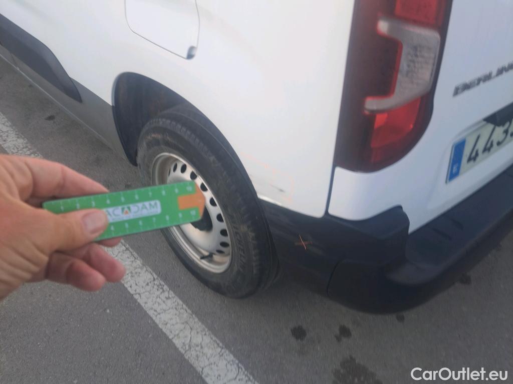  Citroen  Berlingo CITROEN  / 2018 / 3P / furgón derivado de turismo Talla M BlueHDi 100 CONTROL #16