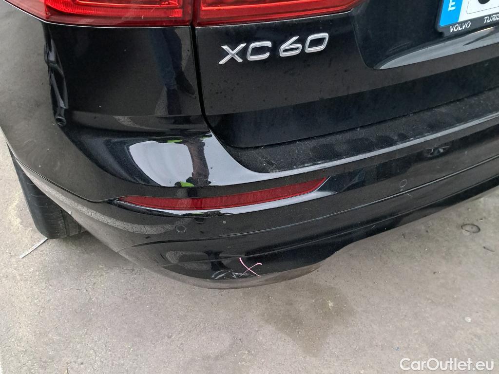  Volvo  XC60 VOLVO  todoterreno 2.0 B4 D AWD Momentum Pro Auto 200 CV #Opcionales 5160€# #11