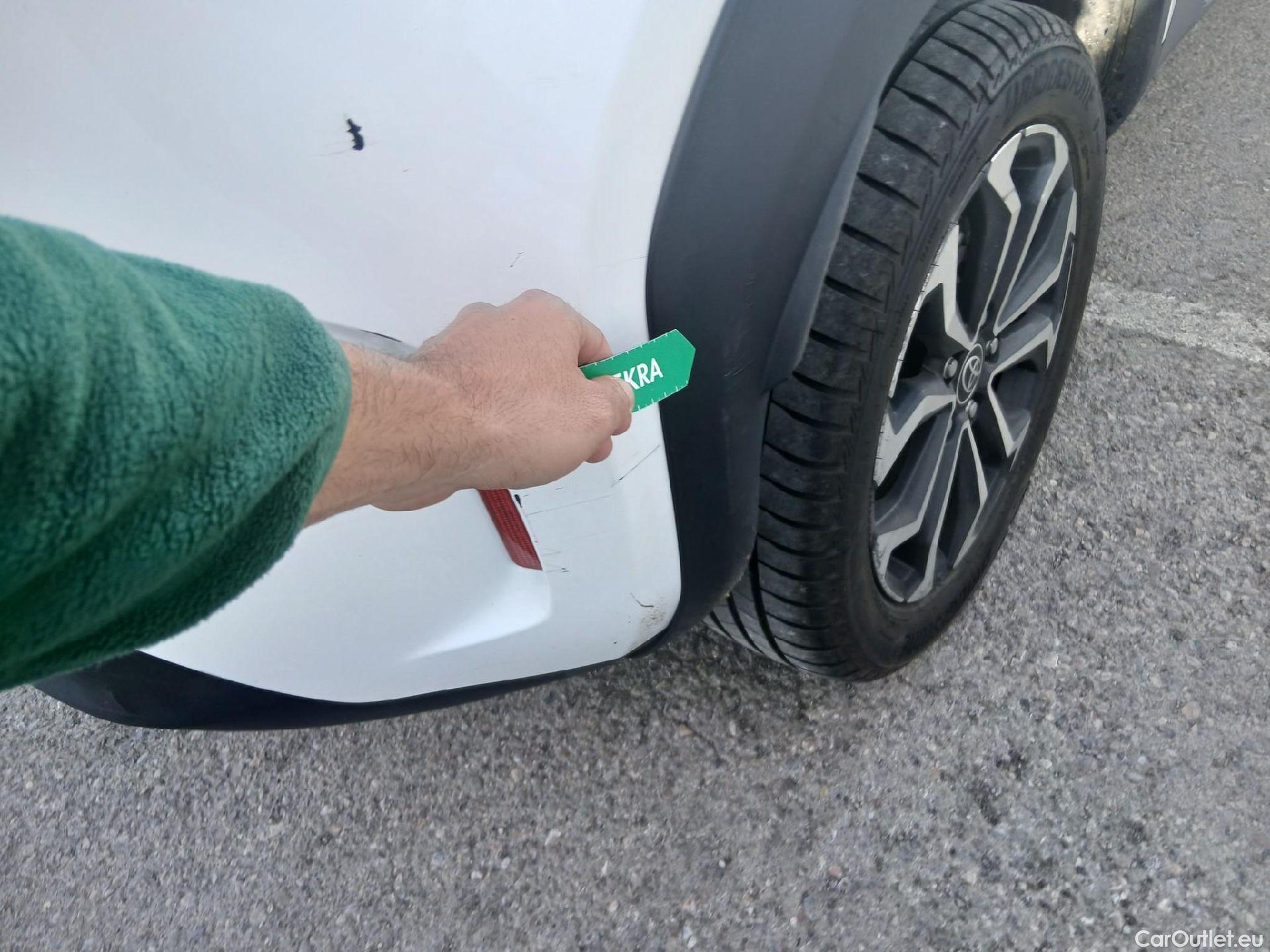  Toyota  Yaris Cross TOYOTA  / 2021 / 5P / todoterreno 1.5 120H Active Tech #19