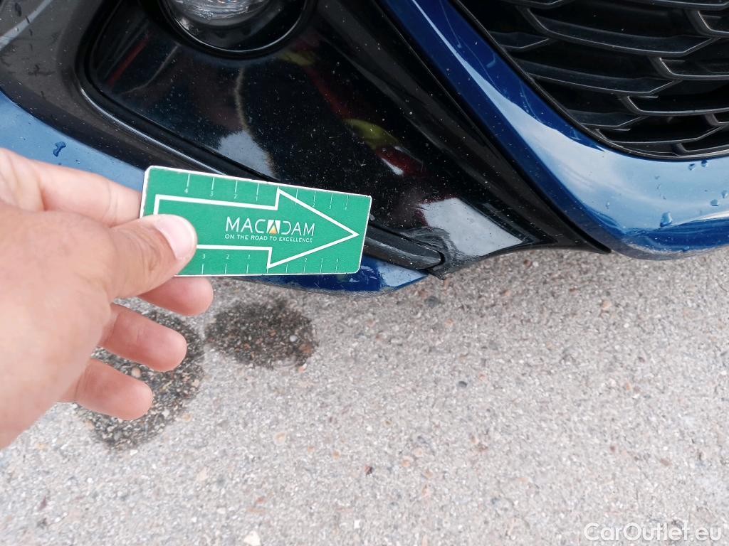  Toyota  Corolla TOYOTA  / 2019 / 5P / berlina con portón 1.8 125H ACTIVE E-CVT #42