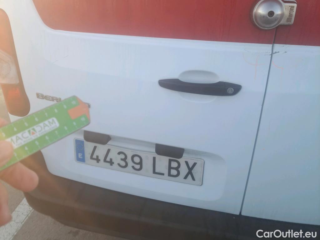 Citroen  Berlingo CITROEN  / 2018 / 3P / furgón derivado de turismo Talla M BlueHDi 100 CONTROL #10