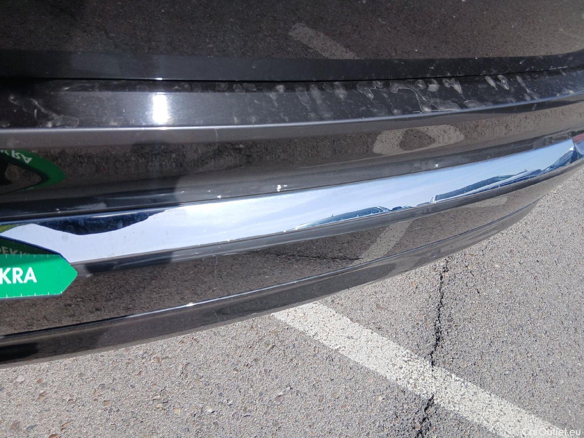  Volvo  XC90 VOLVO  / 2019 / 5P / todoterreno 2.0 T8 AWD Core Recharge Auto #18