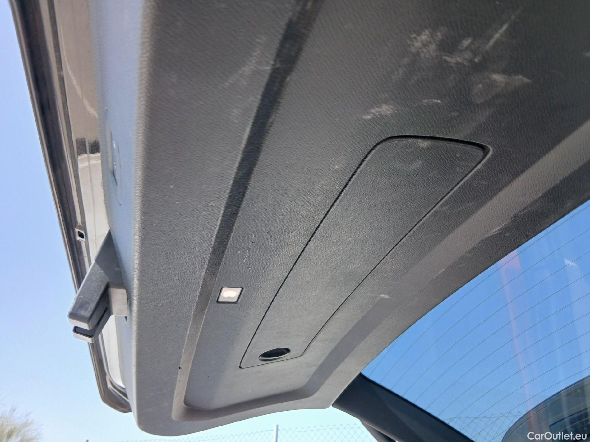  Volvo  XC90 VOLVO  / 2019 / 5P / todoterreno 2.0 T8 AWD Core Recharge Auto #4