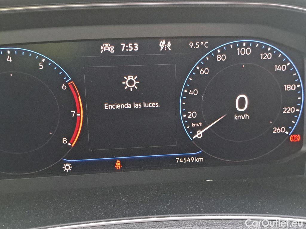  Volkswagen  T-ROC VOLKSWAGEN  / 2017 / 5P / todoterreno Sport 1.5 TSI 110kW (150CV) #20