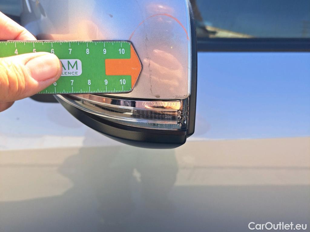  Toyota  RAV4 TOYOTA  / 2018 / 5P / todoterreno 2.5l 220H Luxury 4WD #32