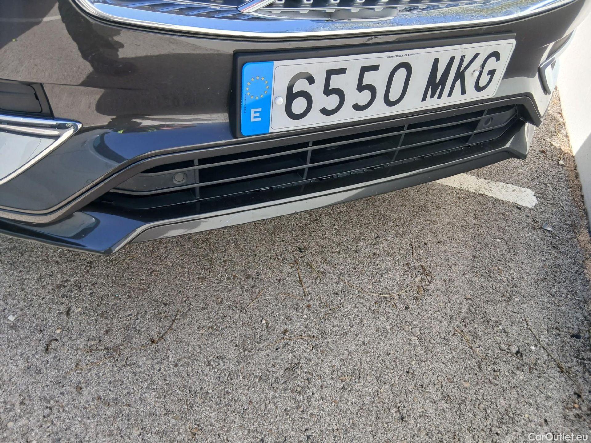  Volvo  XC90 VOLVO  / 2019 / 5P / todoterreno 2.0 T8 AWD Core Recharge Auto #11