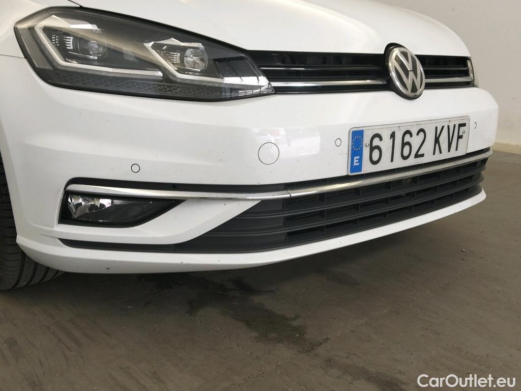  Volkswagen  Golf  VOLKSWAGEN / 2016 / 5P / berlina con portón Advance 1.6 TDI 85kW (115CV) #9
