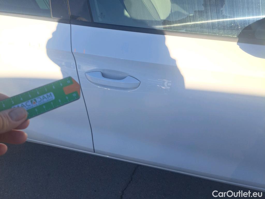  Seat  Leon SEAT Nuevo León / 2020 / 5P / berlina con portón 1.0 TSI 81kW S&S Style Go (AC) #12