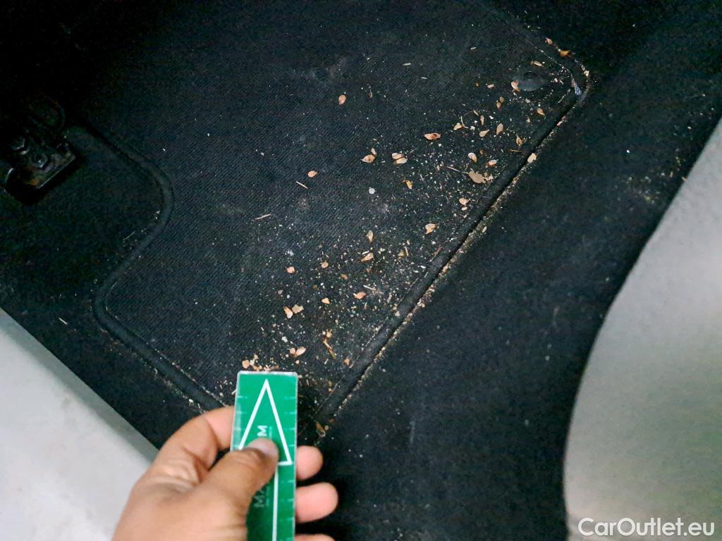  Volvo  XC60 VOLVO  todoterreno 2.0 B4 D AWD Momentum Pro Auto 200 CV #Opcionales 5160€# #30