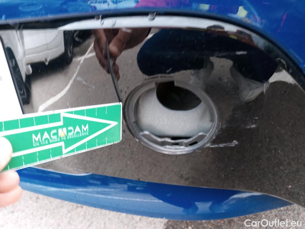  Toyota  Corolla TOYOTA  / 2019 / 5P / berlina con portón 1.8 125H ACTIVE E-CVT #33