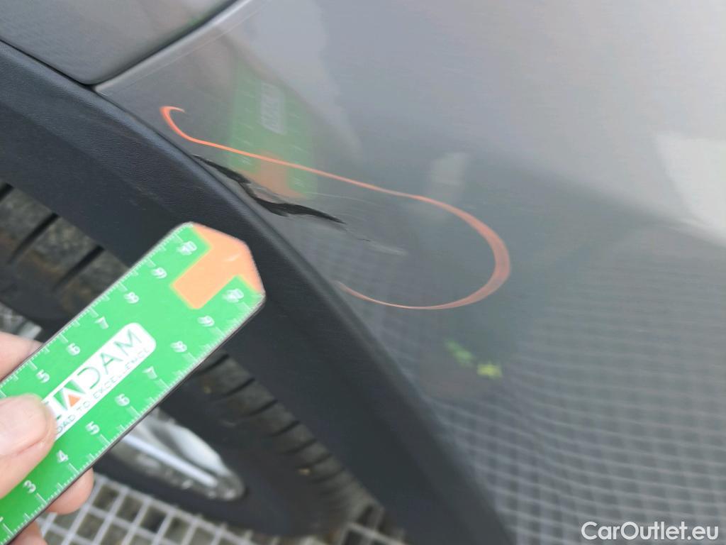  Toyota  RAV4 TOYOTA  / 2018 / 5P / todoterreno 2.5l 220H Luxury 4WD #16