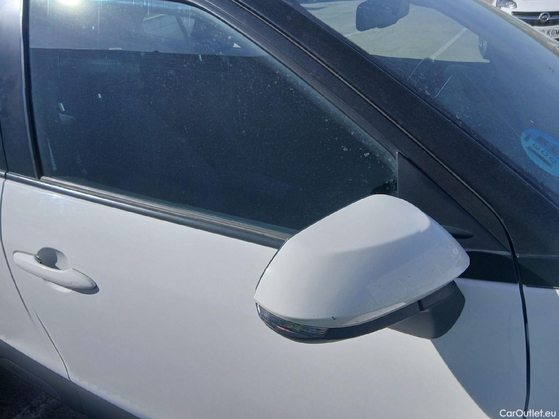  Toyota  Yaris Cross TOYOTA  / 2021 / 5P / todoterreno 1.5 120H Active Tech #23