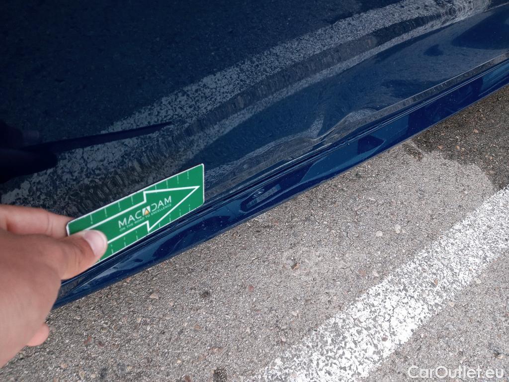  Toyota  Corolla TOYOTA  / 2019 / 5P / berlina con portón 1.8 125H ACTIVE E-CVT #3