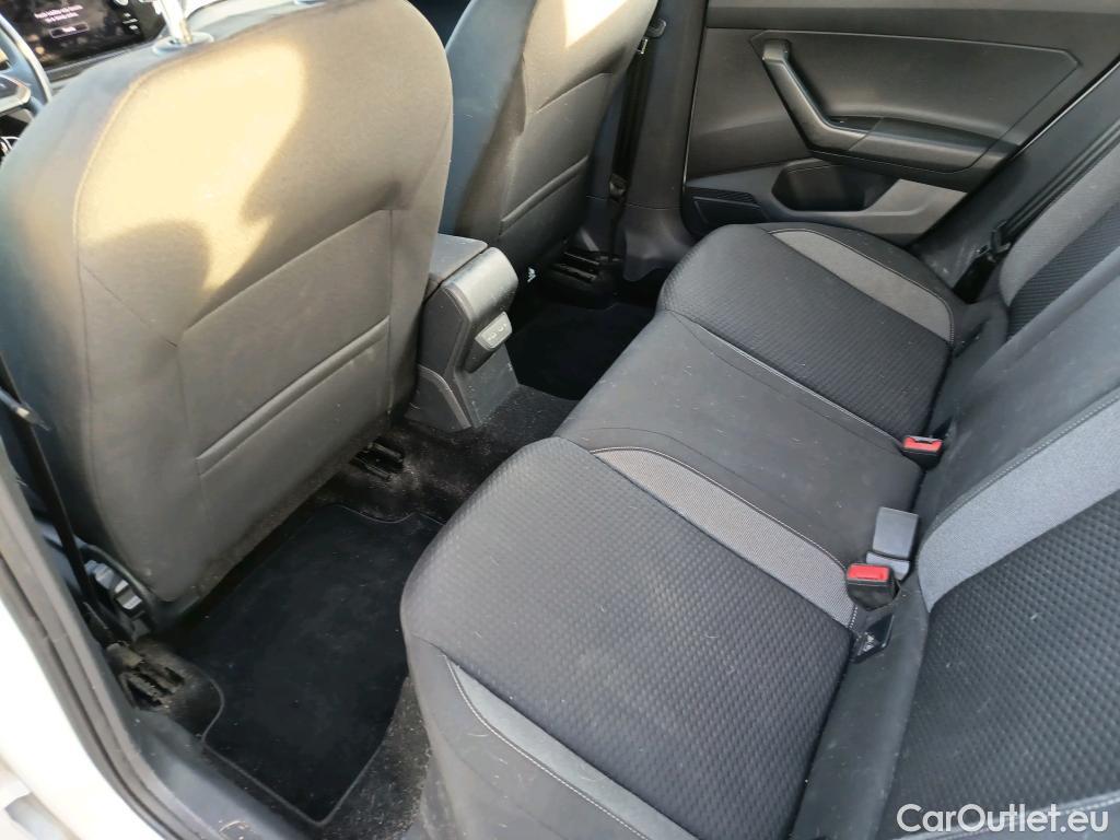  Volkswagen  Polo VOLKSWAGEN  / 2021 / 5P / berlina con portón Life 1.0 TSI 70kW (95CV) #4