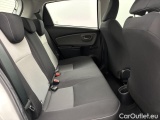  Toyota  Yaris TOYOTA  / 2017 / 5P / berlina con portón 1.5 100H Active #13