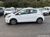  Toyota  Yaris TOYOTA  / 2017 / 5P / berlina con portón 1.5 100H Active #2