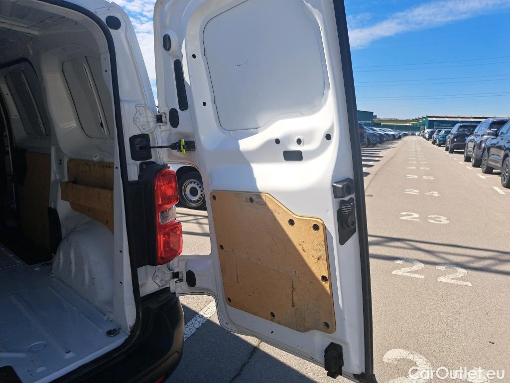  Opel  Vivaro OPEL  / 2019 / 4P / furgón 1.5 Diésel 88kW (120CV) M Std Select #31