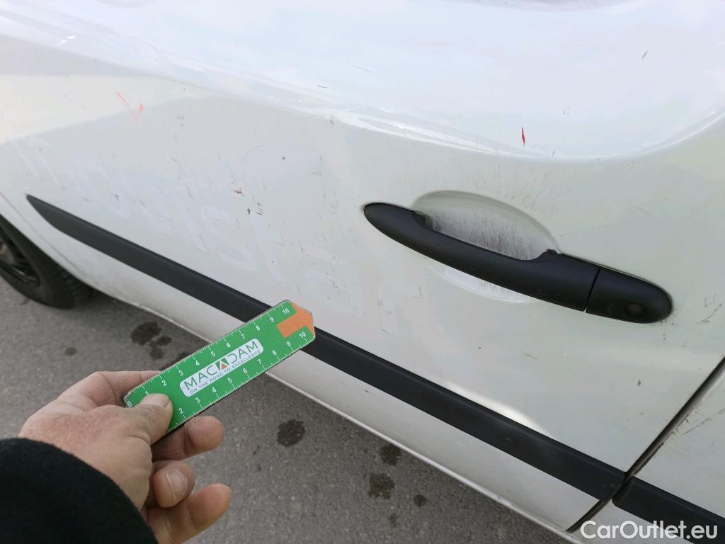  Renault  Kangoo RENAULT  Furgón/2013/3P/furgón derivado de turismo Profesional dCi 55 kW (75 CV) #22