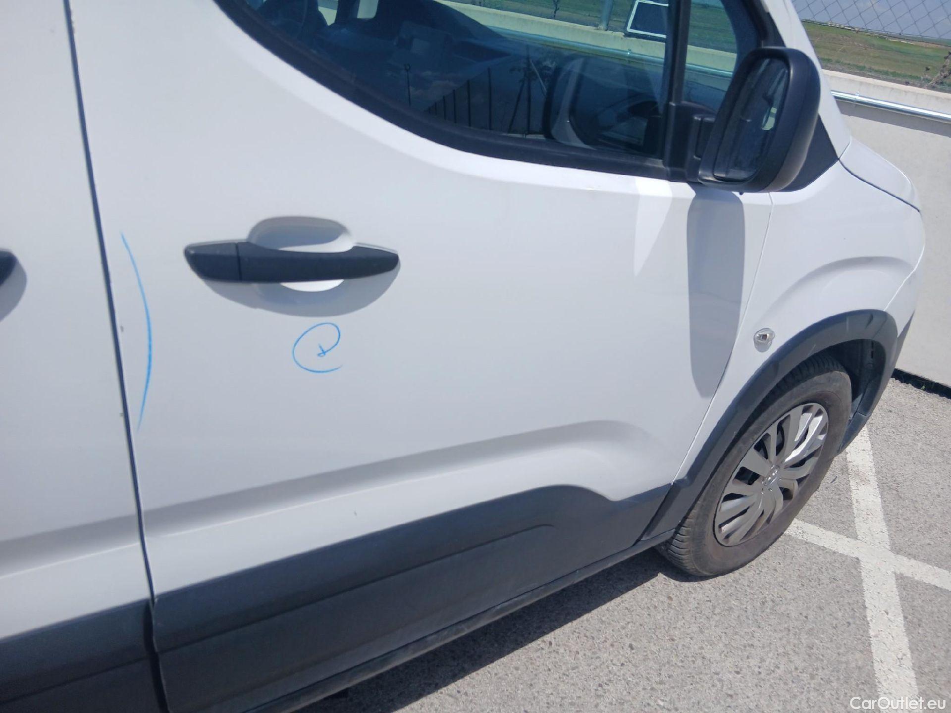  Peugeot  RIFTER PEUGEOT  / 2018 / 4P / combi Access Standard BlueHDi 73kW (CX) #29