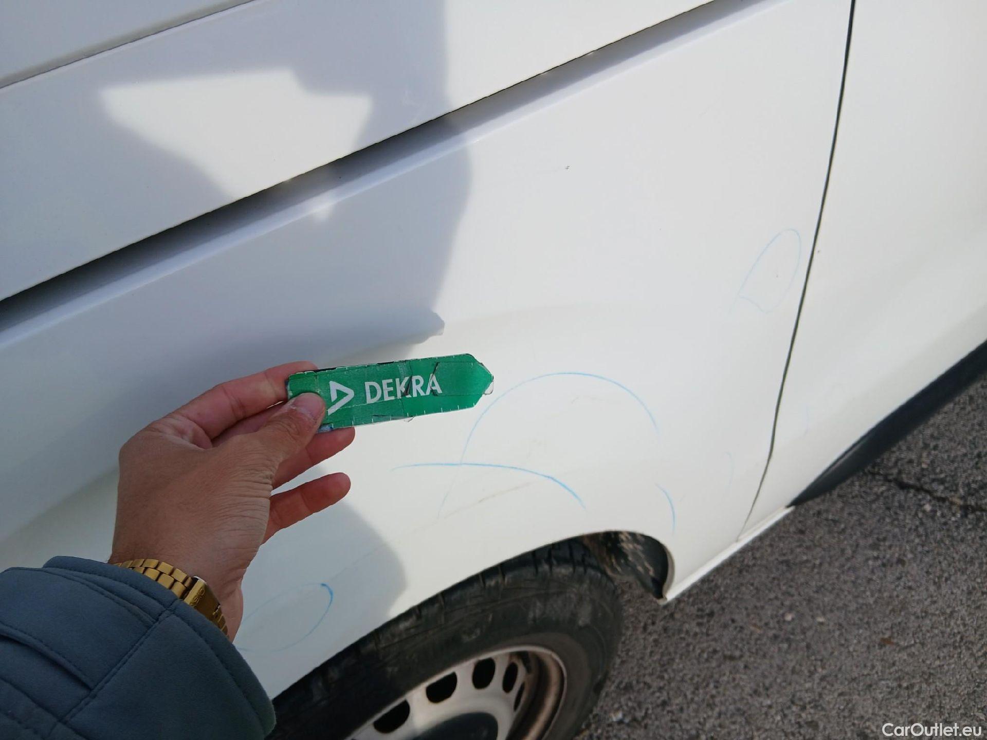  Peugeot  Expert PEUGEOT  / 2016 / 4P / furgón Furgón Pro 1.5 BlueHDi 120 Standard #32