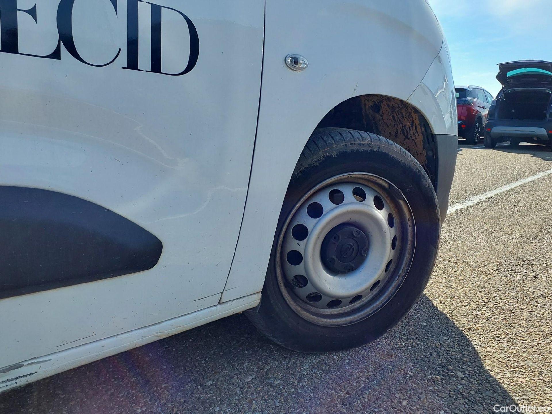  Opel  Combo OPEL  / 2018 / 3P / furgón derivado de turismo 1.6 TD S/S 74kW(100CV) Express L H1 1000 #34