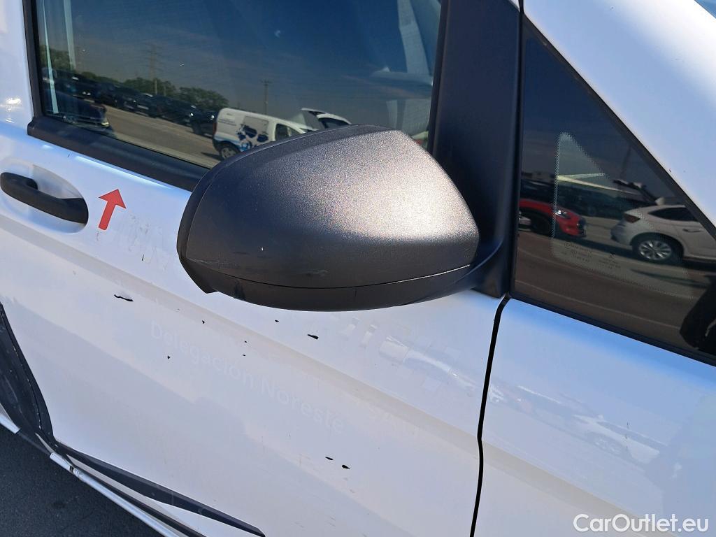  Mercedes  Vito MERCEDES-BENZ  / 2014 / 4P / furgón 111 CDI Larga #1