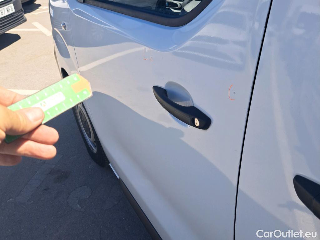  Citroen  Jumpy CITROEN  / 2016 / 4P / combi Combi Talla M BlueHDi 120 S&S Confort #50