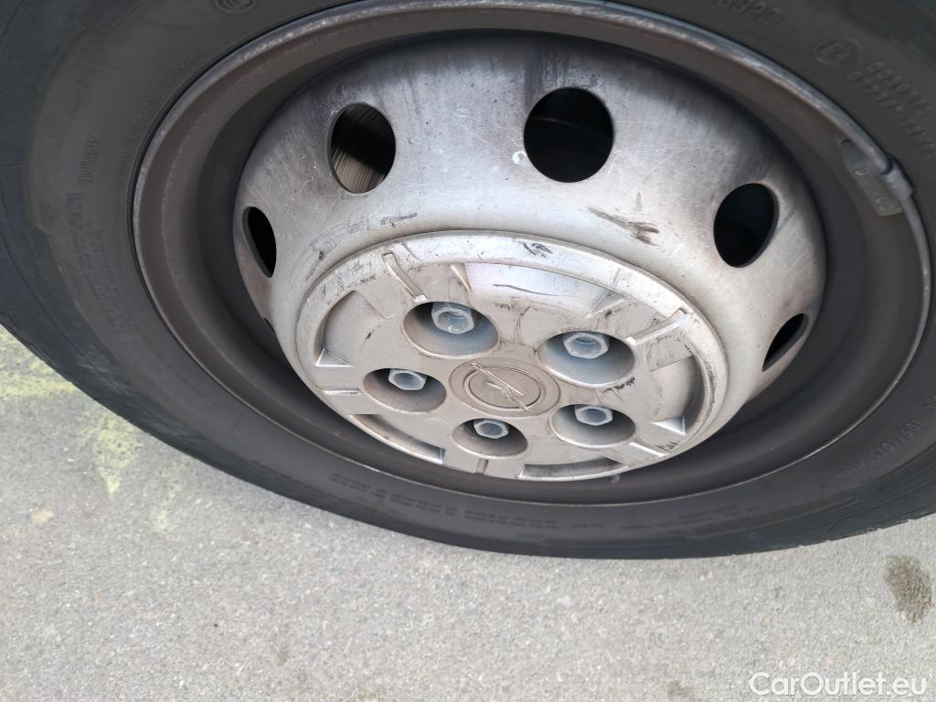  Opel  Movano OPEL  / 2021 / 4P / furgón  Base L2H2 3.5T 2.2 BHDi 88kW #42