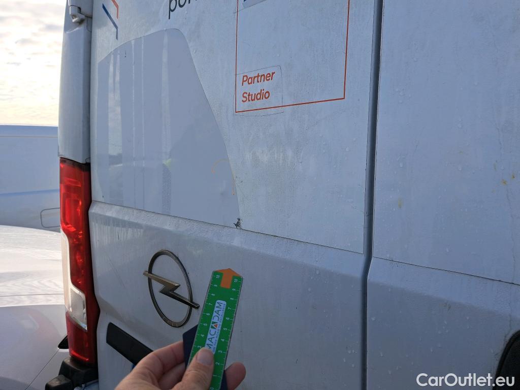  Opel  Movano OPEL  / 2021 / 4P / furgón  Base L2H2 3.5T 2.2 BHDi 88kW #15