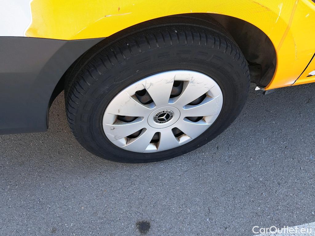  Mercedes  Vito MERCEDES-BENZ  / 2014 / 4P / furgón 111 CDI Larga #30