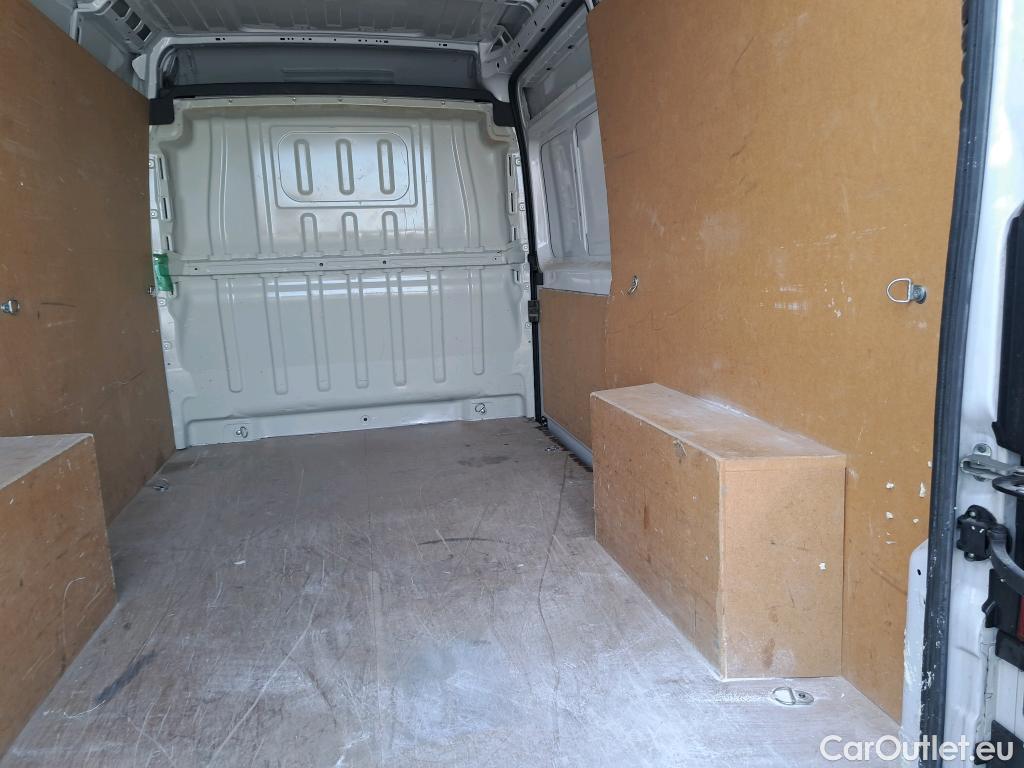  Opel  Movano OPEL  / 2021 / 4P / furgón  Base L2H2 3.5T 2.2 BHDi 88kW #52