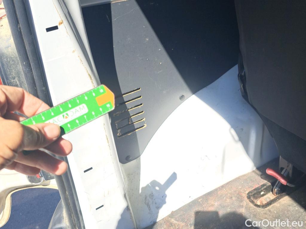  Citroen  Jumpy CITROEN  / 2016 / 4P / combi Combi Talla M BlueHDi 120 S&S Confort #24