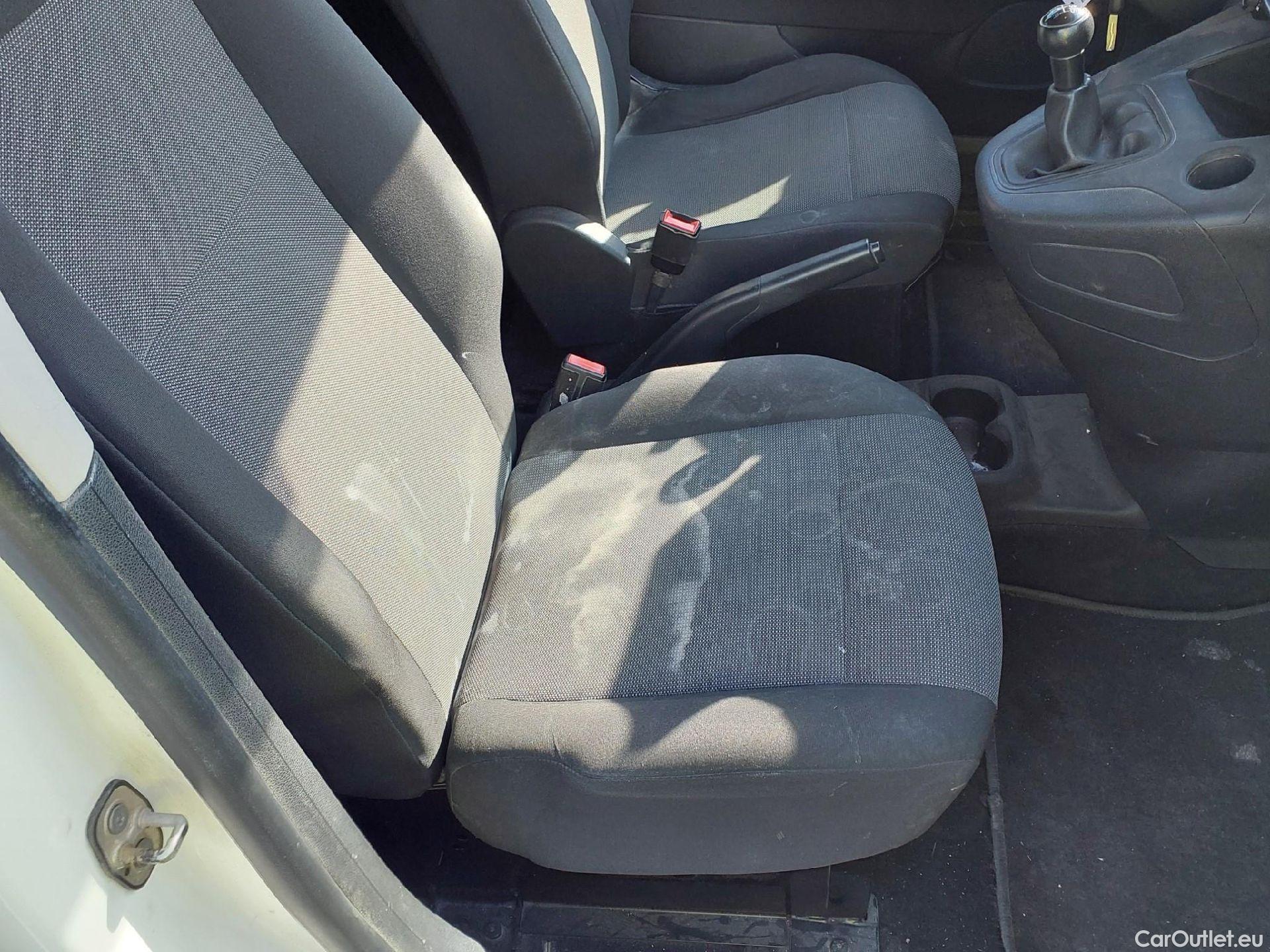  Opel  Combo OPEL  / 2018 / 3P / furgón derivado de turismo 1.6 TD S/S 74kW(100CV) Express L H1 1000 #7