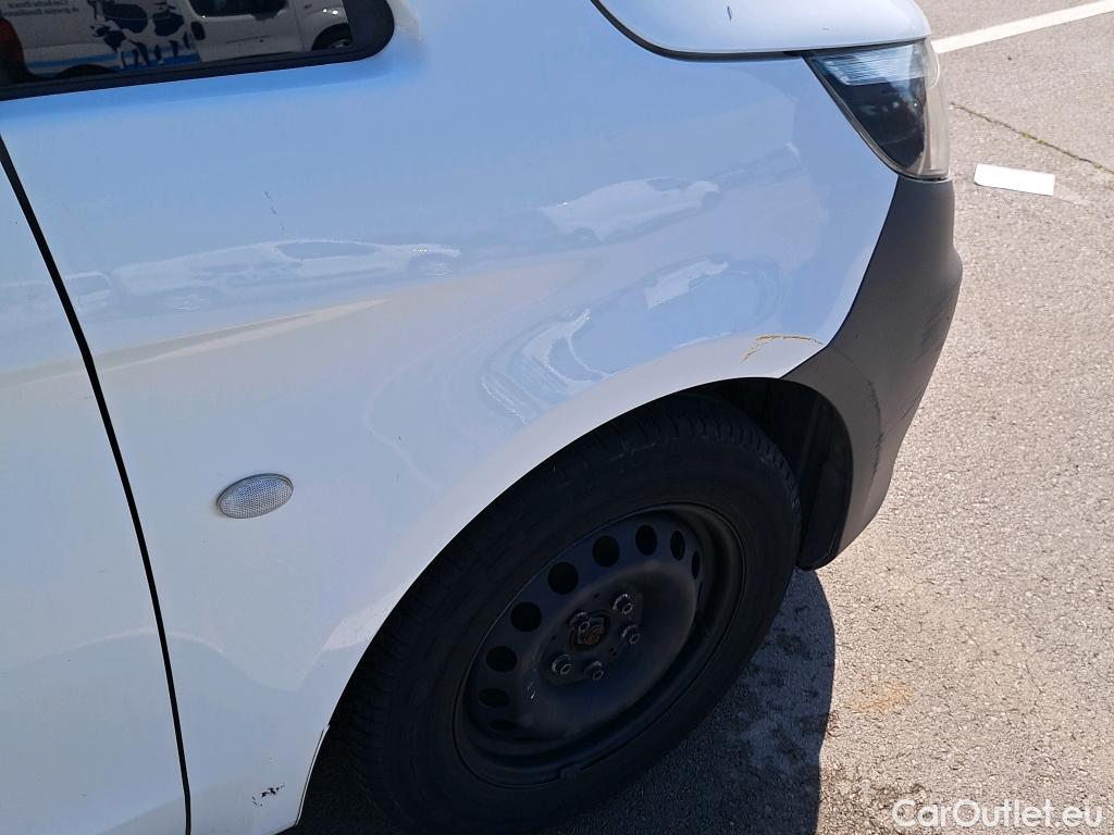  Mercedes  Vito MERCEDES-BENZ  / 2014 / 4P / furgón 111 CDI Larga #22