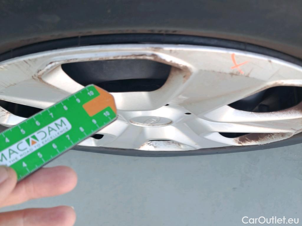  Ford  Transit FORD  Courier/2014/4P/furgón der.turis Van 1.5 TDCi 75kW Trend #17