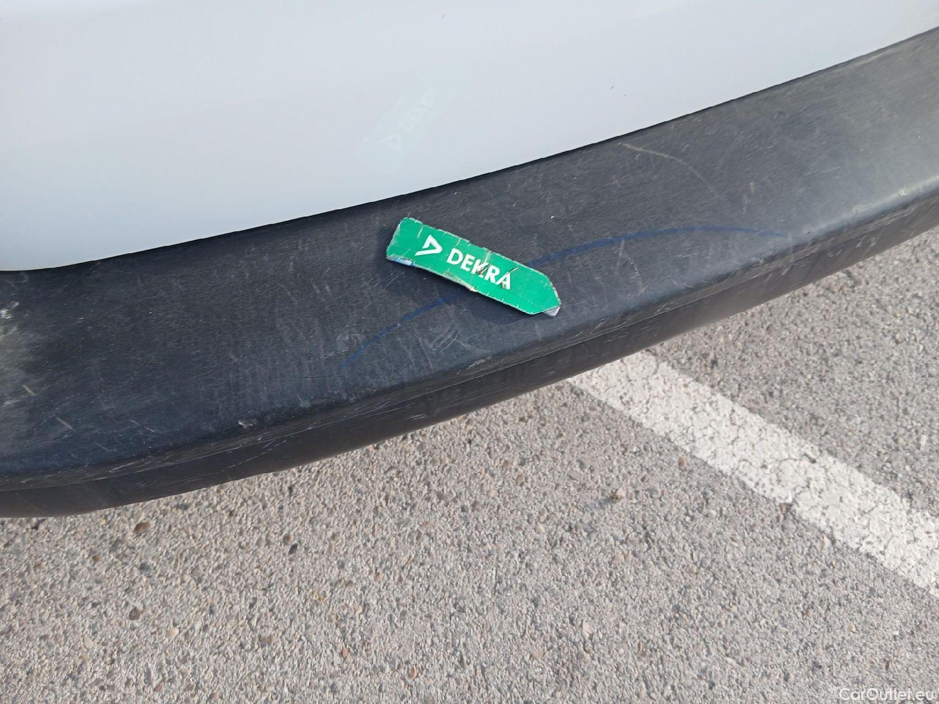  Peugeot  Expert PEUGEOT  / 2016 / 4P / furgón Furgón Pro 1.5 BlueHDi 120 Standard #26