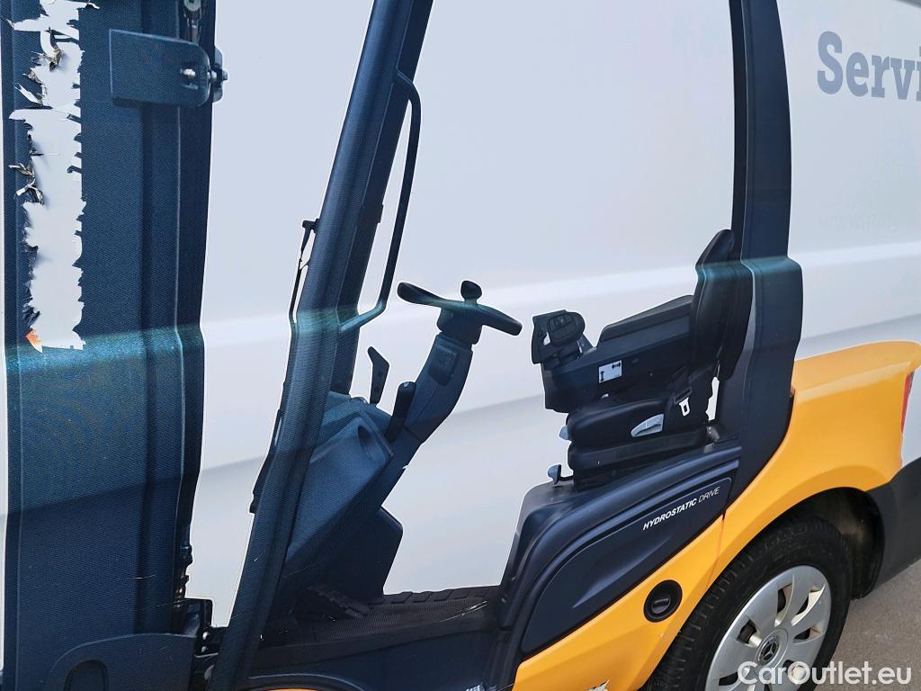  Mercedes  Vito MERCEDES-BENZ  / 2014 / 4P / furgón 111 CDI Larga #13