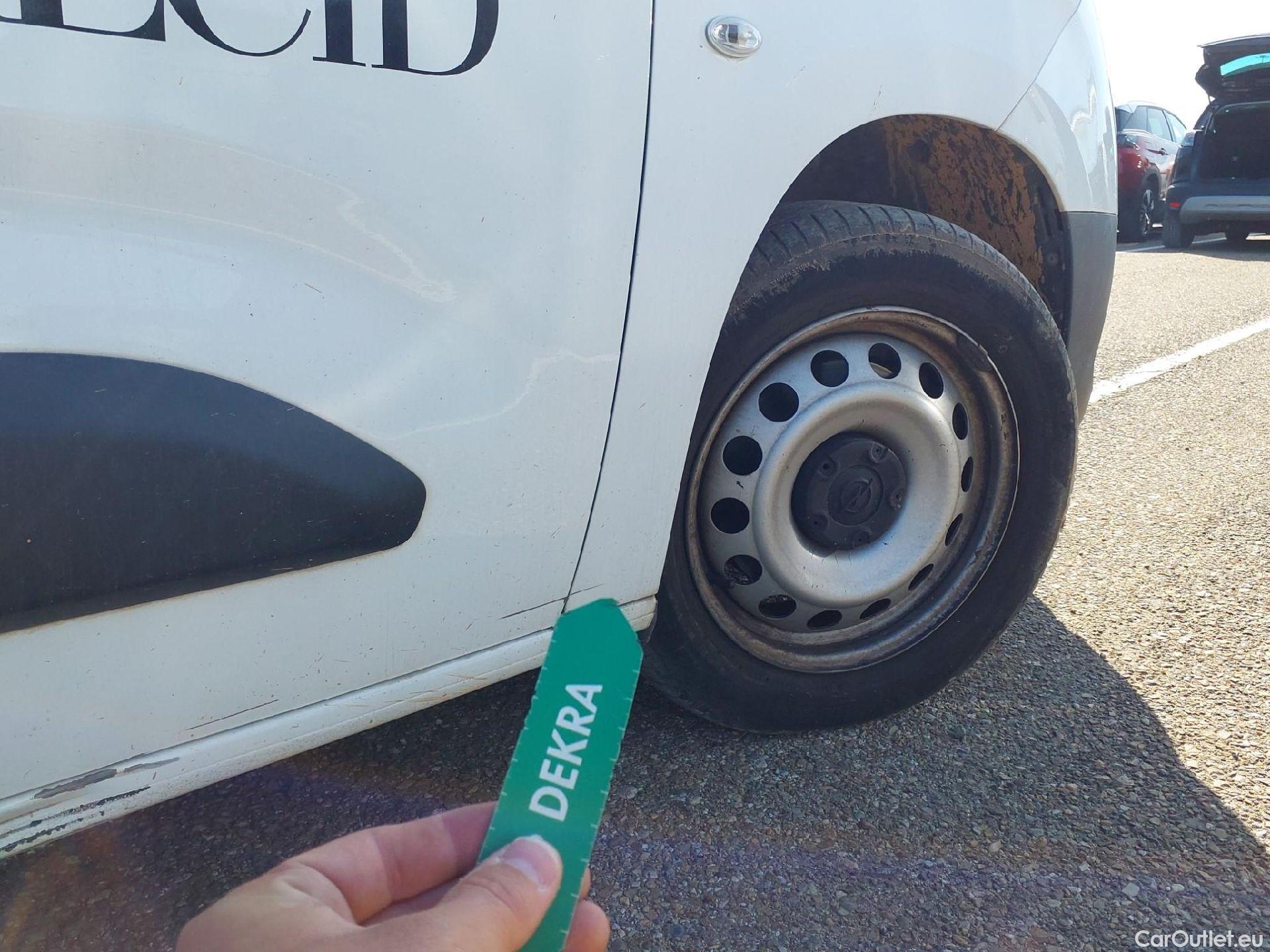  Opel  Combo OPEL  / 2018 / 3P / furgón derivado de turismo 1.6 TD S/S 74kW(100CV) Express L H1 1000 #33