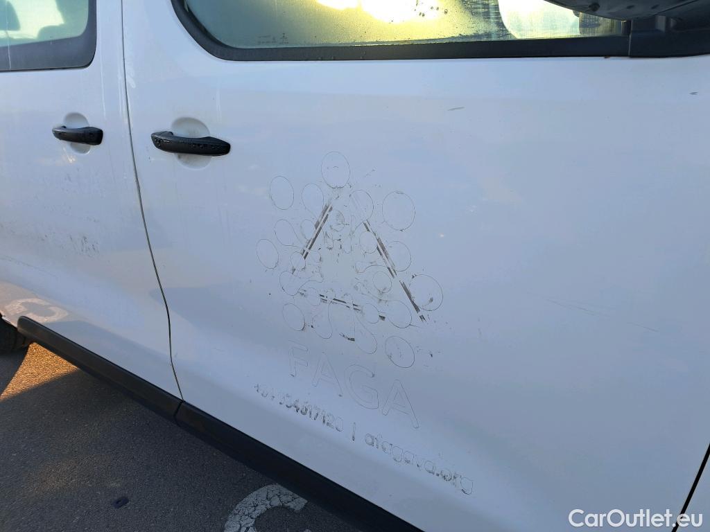  Peugeot  Expert PEUGEOT  Combi 1.6 BlueHDi 120CV  Standard 9 Plazas #17