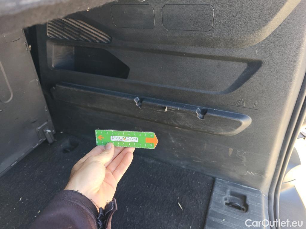  Peugeot  RIFTER PEUGEOT  / 2018 / 5P / combi Active Pack Busin. Standard BlueHDi 73kW #34